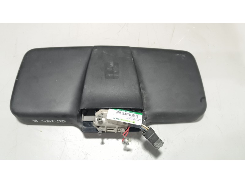 Recambio de retrovisor derecho para renault magnum ab diesel referencia OEM IAM 5001873671  