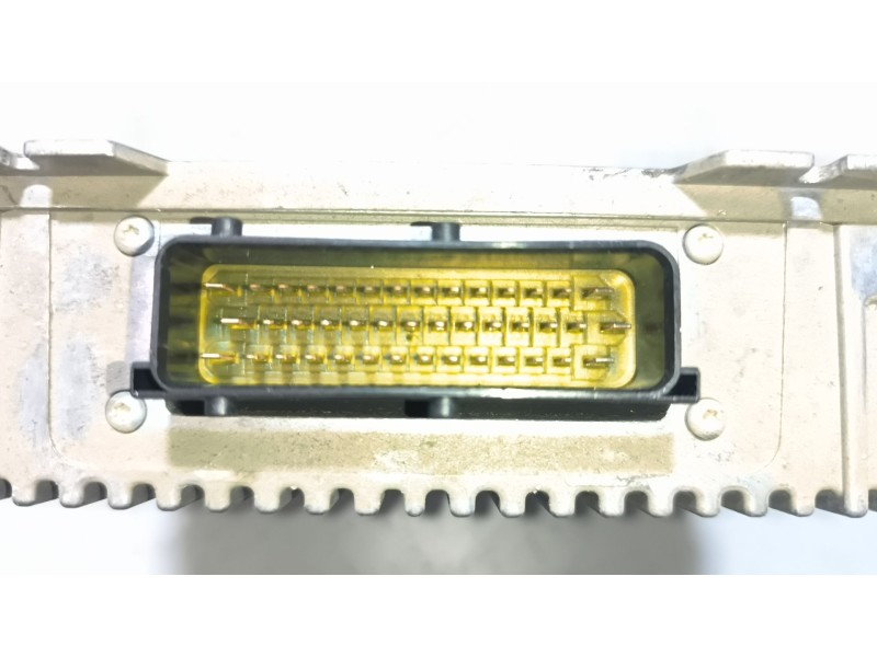Recambio de modulo electronico para iveco ff dragonx6 referencia OEM IAM ESX-LT2 2122601057 080497464001