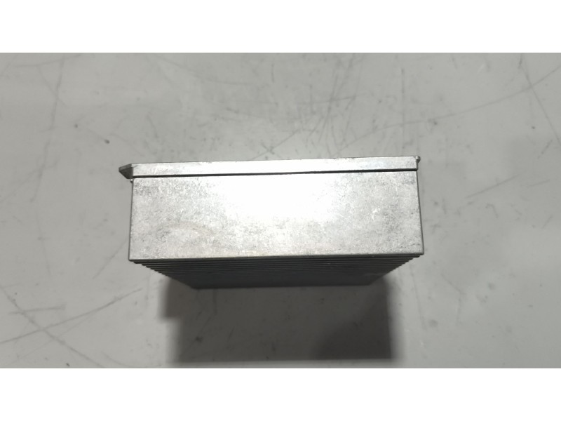 Recambio de modulo electronico para iveco ff dragonx6 referencia OEM IAM ESX-LT2 2122601057 080497464001