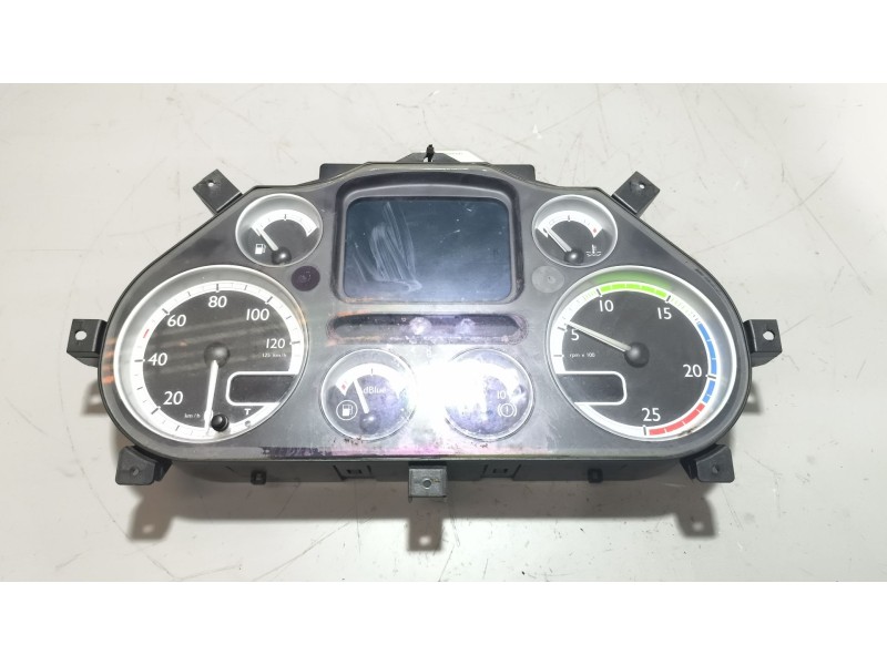 Recambio de cuadro instrumentos para daf serie xf105.xxx 12.9 diesel referencia OEM IAM 1789469  