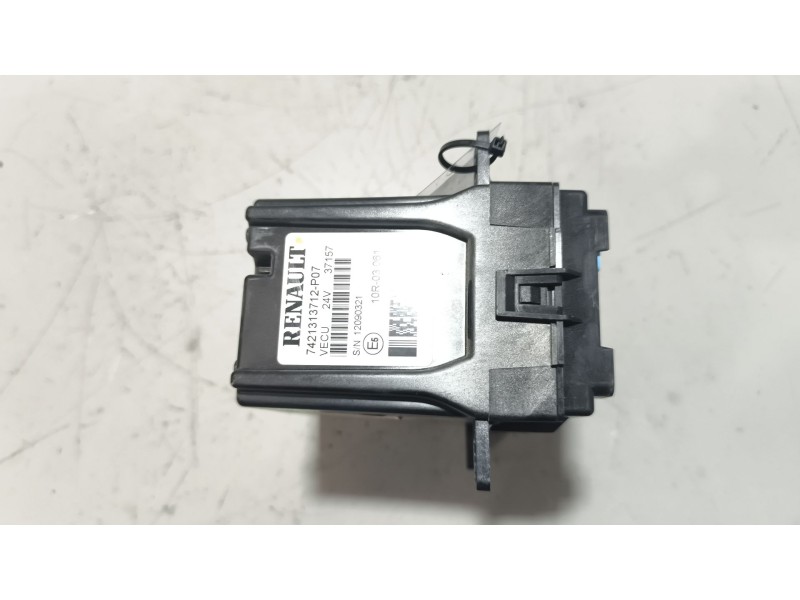 Recambio de modulo electronico para renault magnum ab diesel referencia OEM IAM 7421313712  