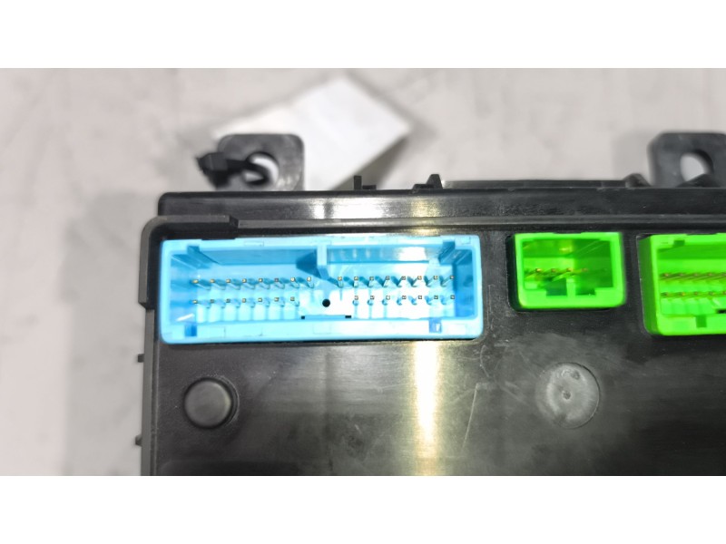 Recambio de modulo electronico para renault magnum ab diesel referencia OEM IAM 7421313712  