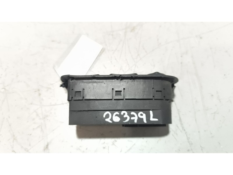 Recambio de mando elevalunas delantero izquierdo para daf serie xf105.xxx 12.9 diesel referencia OEM IAM 1811135  
