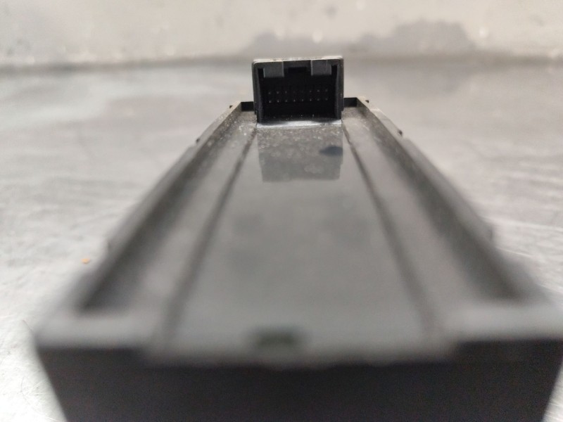 Recambio de mando elevalunas delantero izquierdo para audi a6 berlina (4b2) 2.5 tdi referencia OEM IAM 4B0959851B  