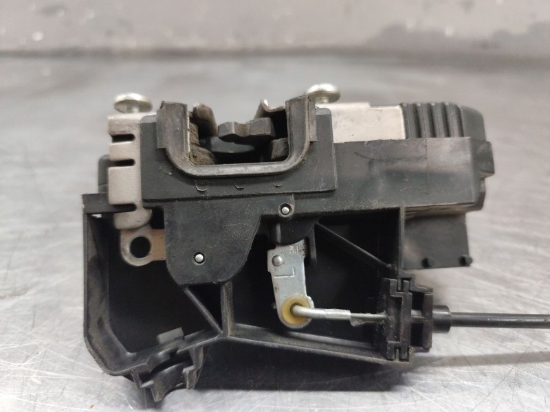 Recambio de cerradura puerta delantera izquierda para opel astra g berlina club referencia OEM IAM 24444015  