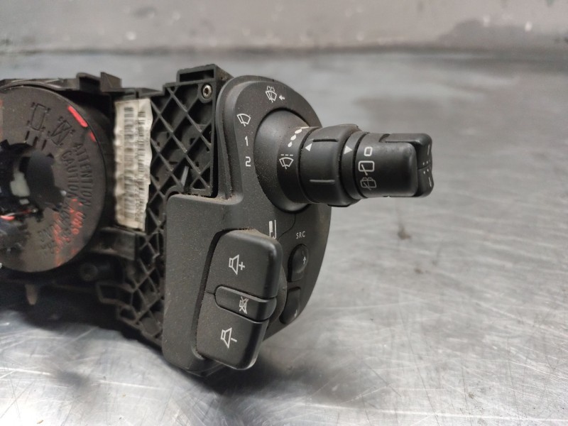 Recambio de mando multifuncion para renault scenic ii grand confort dynamique referencia OEM IAM 8200127728  