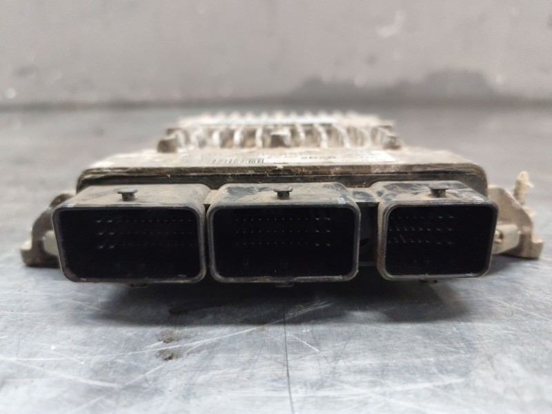 Recambio de centralita motor uce para ford focus c-max (cap) connection referencia OEM IAM 5WS40211BT 3M5112A650AB 