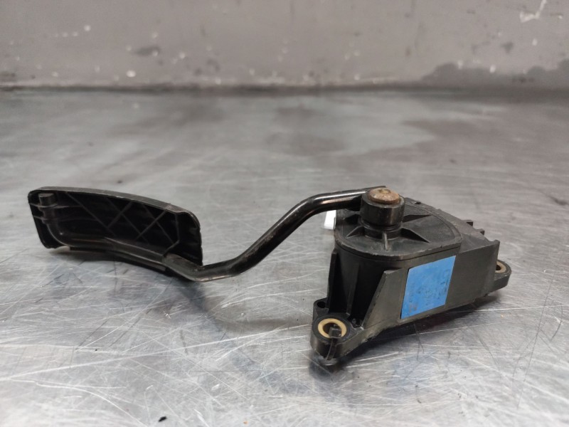 Recambio de pedal acelerador para renault megane ii familiar 1.9 dci diesel referencia OEM IAM 8200153270  