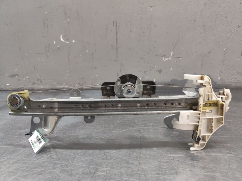 Recambio de elevalunas trasero derecho para ford fusion (cbk) ambiente referencia OEM IAM 2N11N27000N  