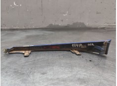 Recambio de molduras delanteras para citroën saxo 1.5 d sx referencia OEM IAM  BAJO FARO  2