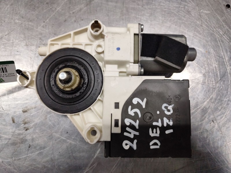 Recambio de motor elevalunas delantero izquierdo para audi a3 (8p) referencia OEM IAM 8P0959801A  