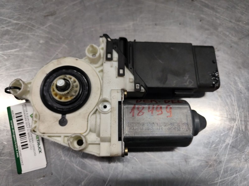 Recambio de motor elevalunas delantero derecho para volkswagen golf iv berlina (1j1) conceptline referencia OEM IAM 1J1959802DFK