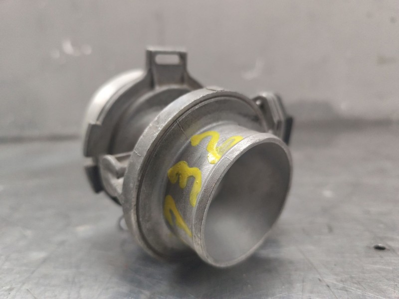 Recambio de caudalimetro para ford fiesta berl./courier si referencia OEM IAM 92FB12B579BA  