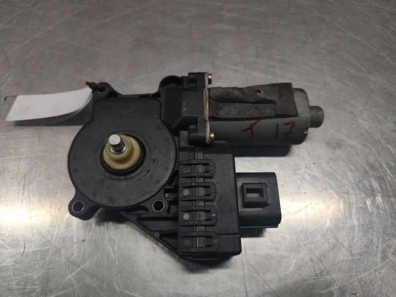 Recambio de motor elevalunas trasero izquierdo para ford mondeo berlina (ge) referencia OEM IAM 0130821773 0300013132090 