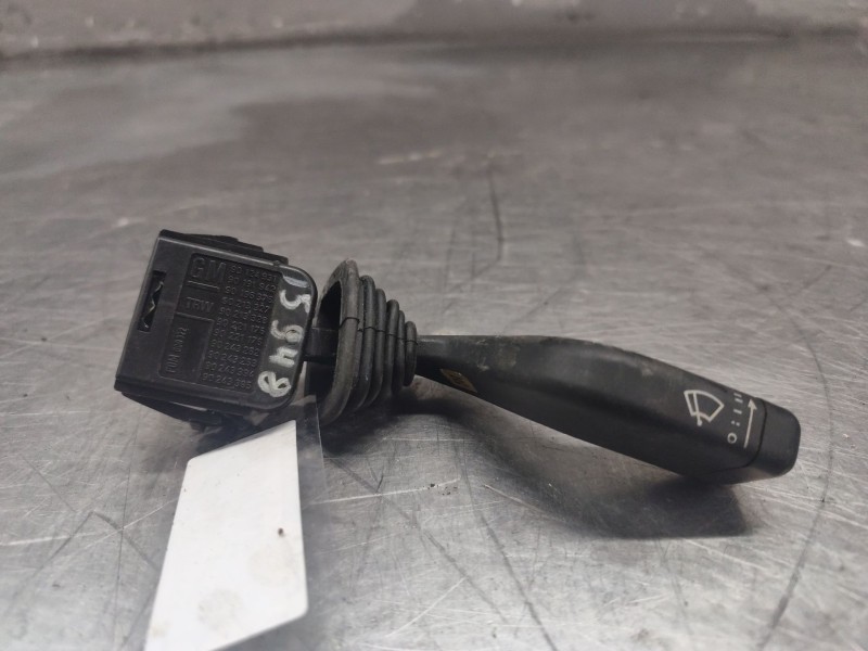 Recambio de mando limpia para opel corsa b swing referencia OEM IAM 90243394  