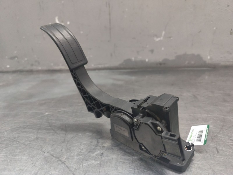 Recambio de potenciometro pedal para volkswagen polo berlina (6n2) 1.9 sdi referencia OEM IAM 6N17215503D  