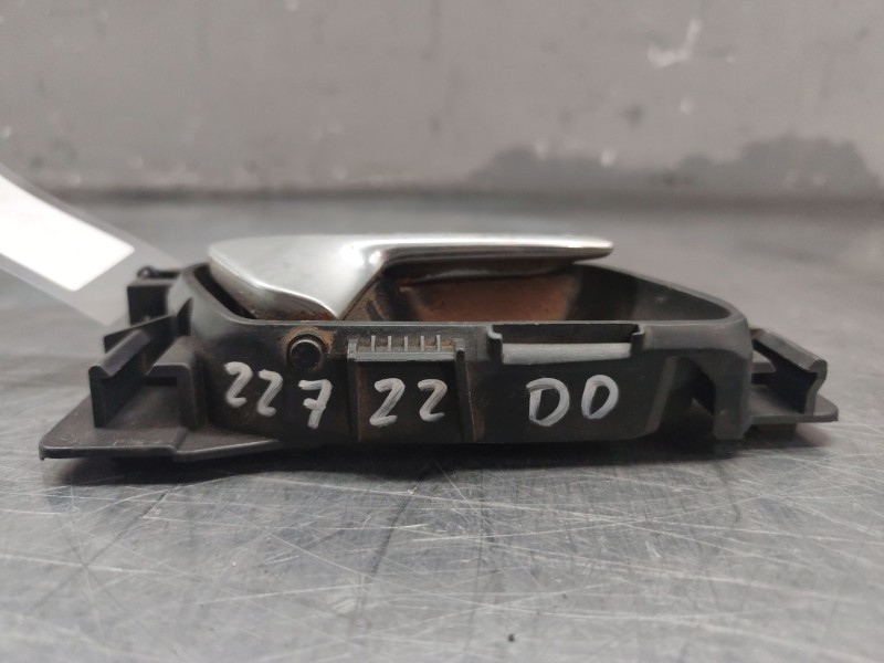 Recambio de maneta interior delantera derecha para peugeot 308 active referencia OEM IAM   