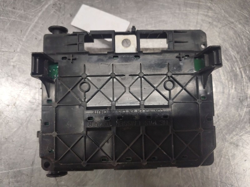 Recambio de bsm caja fusibles para peugeot 206 sw xs referencia OEM IAM 9650618480 U118470003L 
