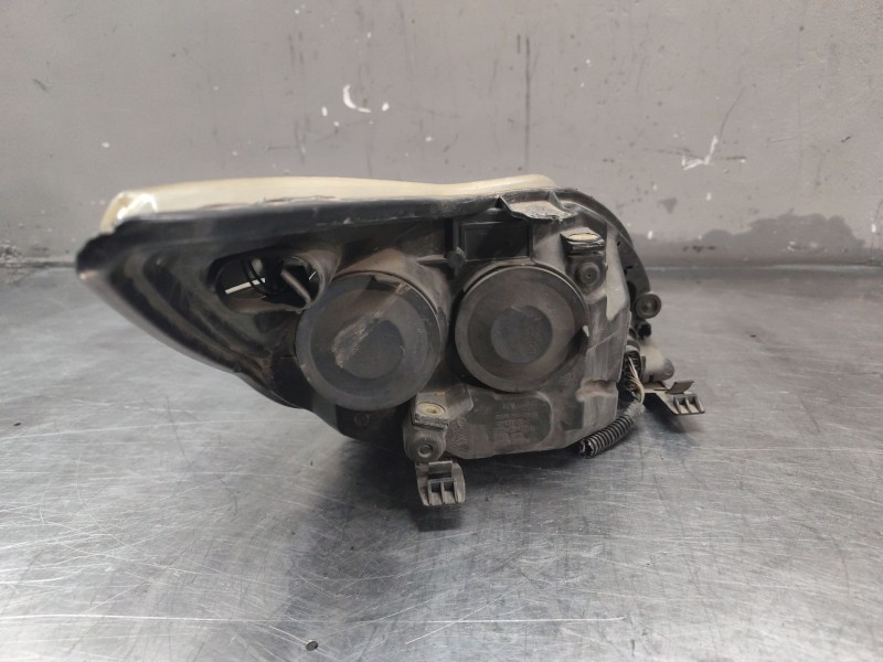 Recambio de faro izquierdo para ford focus lim. (cb4) 1.8 tdci turbodiesel cat referencia OEM IAM 8M513W030AD  