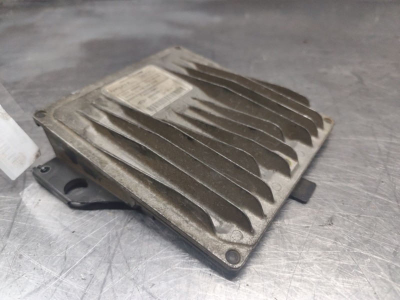 Recambio de centralita motor uce para renault megane ii berlina 5p authentique referencia OEM IAM 8200259832 8200326910 