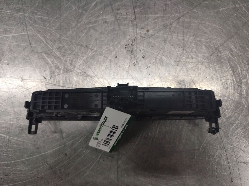 Recambio de warning para peugeot 308 confort referencia OEM IAM 9659215177 MANDO ESP MANDO CIERRE