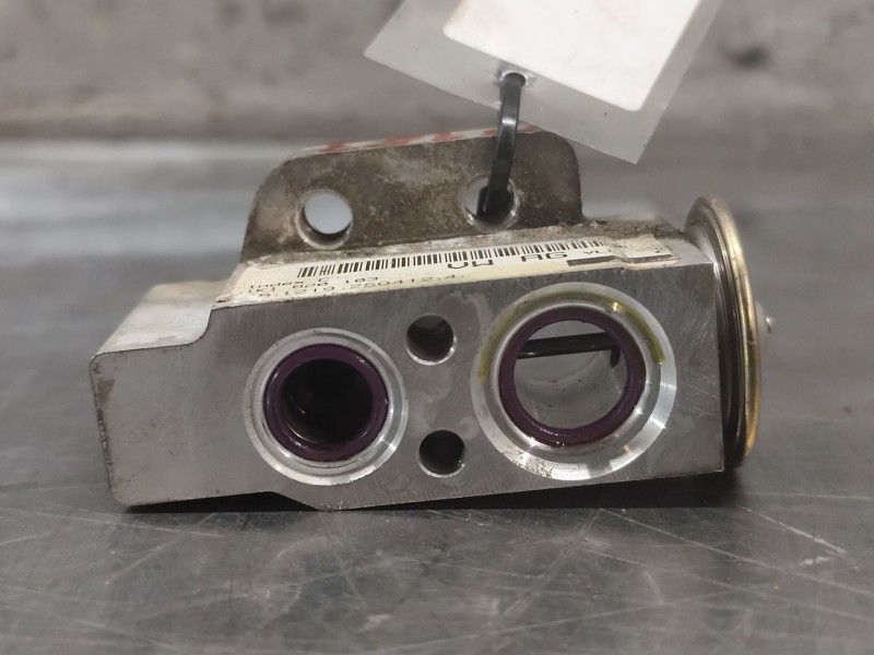 Recambio de valvula expansion para volkswagen touran (1t3) 1.6 tdi referencia OEM IAM 1K0820679  