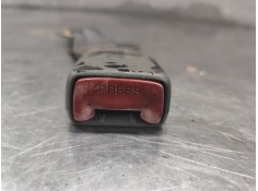 Recambio de enganche cinturon trasero derecho para toyota rav 4 ii (_a2_) 2.0 4wd (aca21, aca20) referencia OEM IAM    2