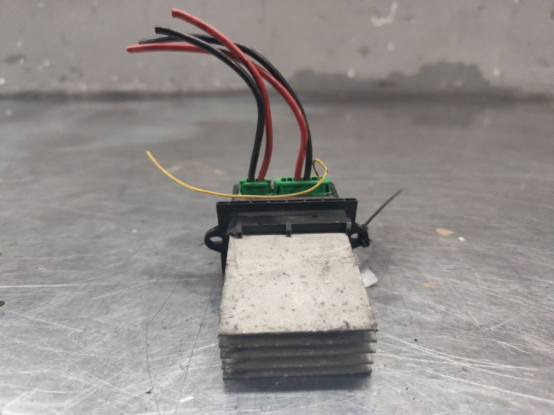 Recambio de resistencia calefaccion para renault scenic ii grand confort dynamique referencia OEM IAM F657165W  