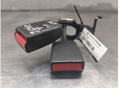 Recambio de enganche cinturon trasero central para renault scenic ii grand confort dynamique referencia OEM IAM D6001728  