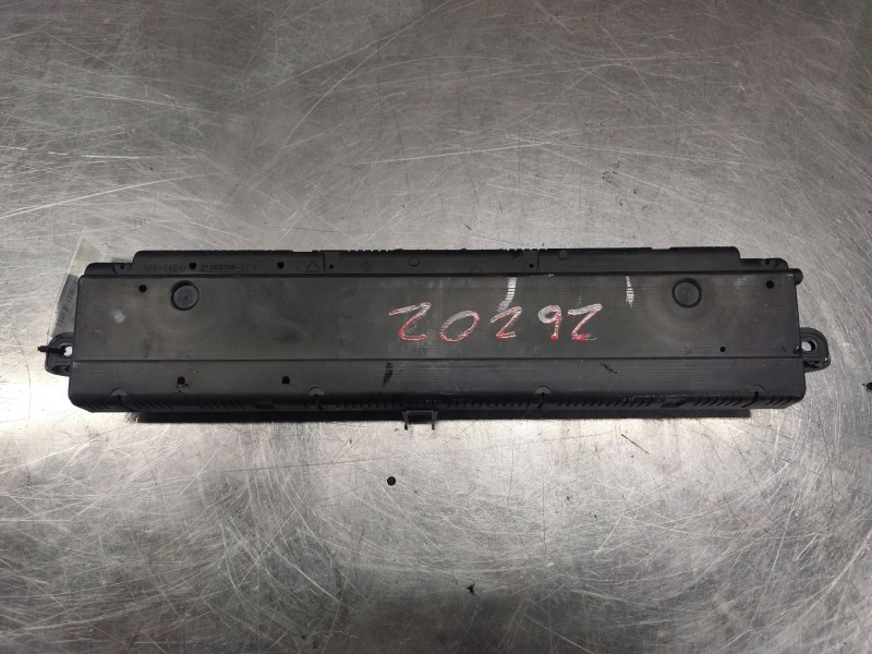 Recambio de pantalla multifuncion para renault scenic ii grand confort dynamique referencia OEM IAM 8200451505A  