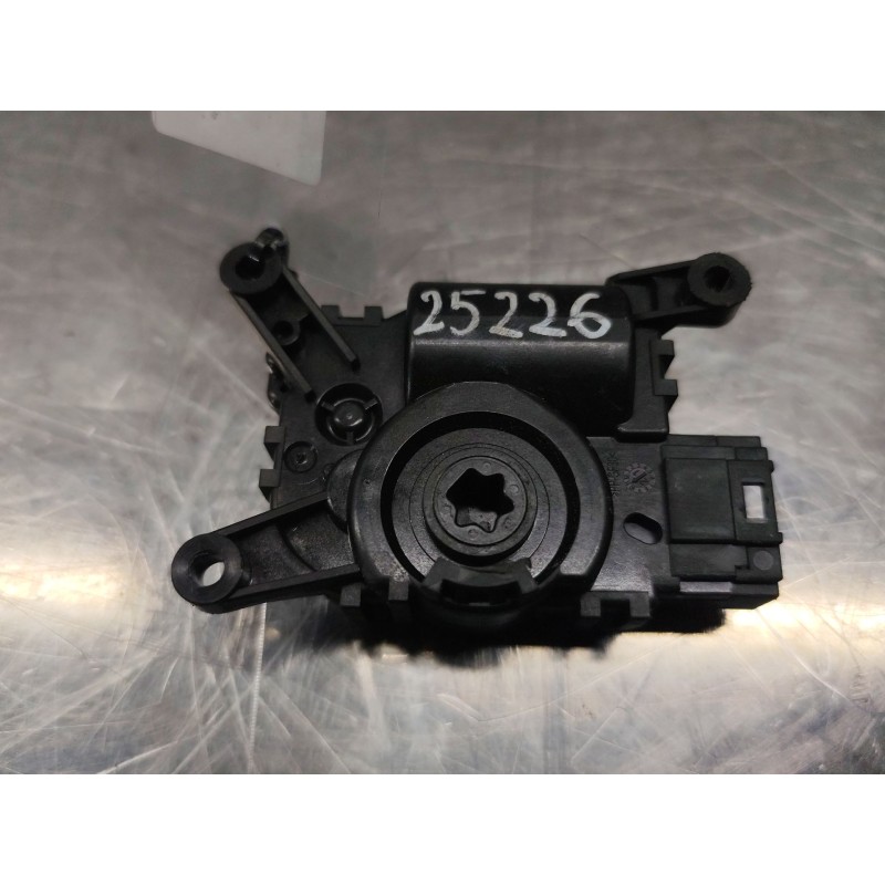 Recambio de motor apertura trampillas climatizador para audi q3 (f3b) 35 tdi quattro referencia OEM IAM 5WA907511C  