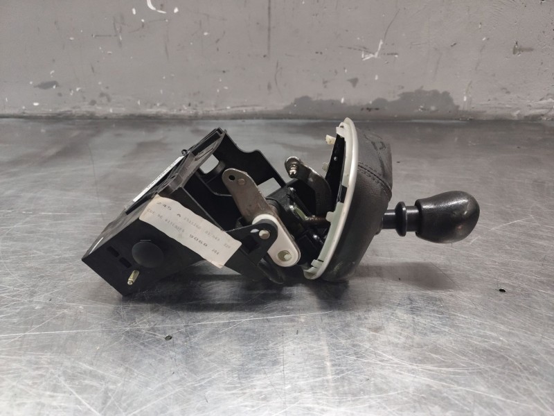 Recambio de palanca cambio para renault scenic ii grand confort dynamique referencia OEM IAM 8200219060  