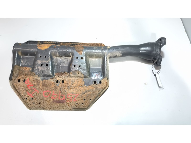 Recambio de soporte guardabarros trasero para scania r i r 440 referencia OEM IAM 2054583 DELANTERO IZQUIERDO