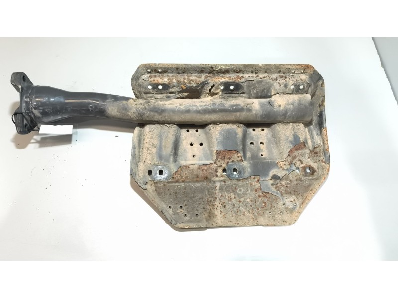 Recambio de soporte guardabarros trasero para scania r i r 440 referencia OEM IAM 2054583 DELANTERO IZQUIERDO