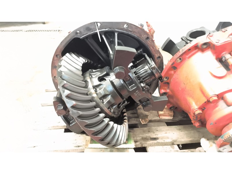 Recambio de grupo para iveco stralis (as) 12.9 diesel referencia OEM IAM 175E RATIO:1/85F/13X37 42550119