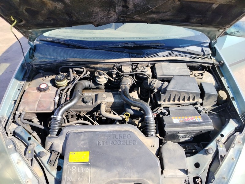 ford focus berlina (cak) del año 1998
