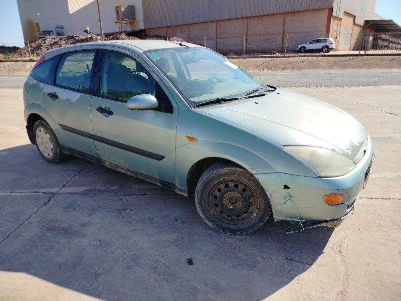 ford focus berlina (cak) del año 1998