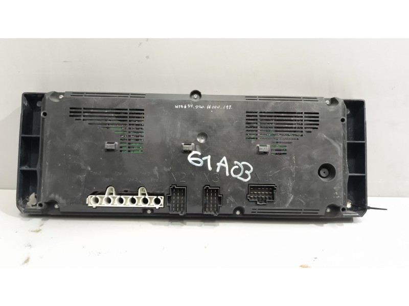 Recambio de cuadro instrumentos para mercedes-benz oc 500 le-1825h referencia OEM IAM A0004468821  
