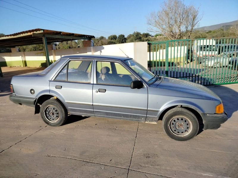 ford orion del año 1983