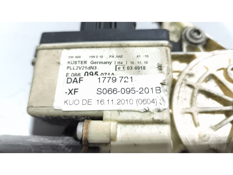 Recambio de elevalunas delantero izquierdo para daf serie xf105.xxx 12.9 diesel referencia OEM IAM 1918145  