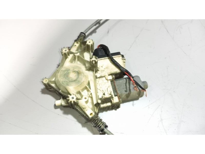Recambio de elevalunas delantero izquierdo para daf serie xf105.xxx 12.9 diesel referencia OEM IAM 1918145  