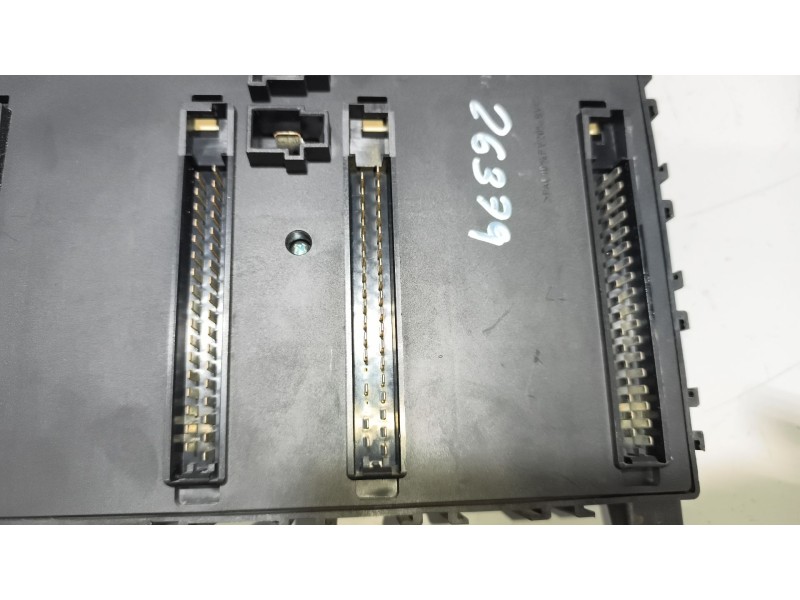 Recambio de caja reles / fusibles para daf serie xf105.xxx 12.9 diesel referencia OEM IAM 1674870  