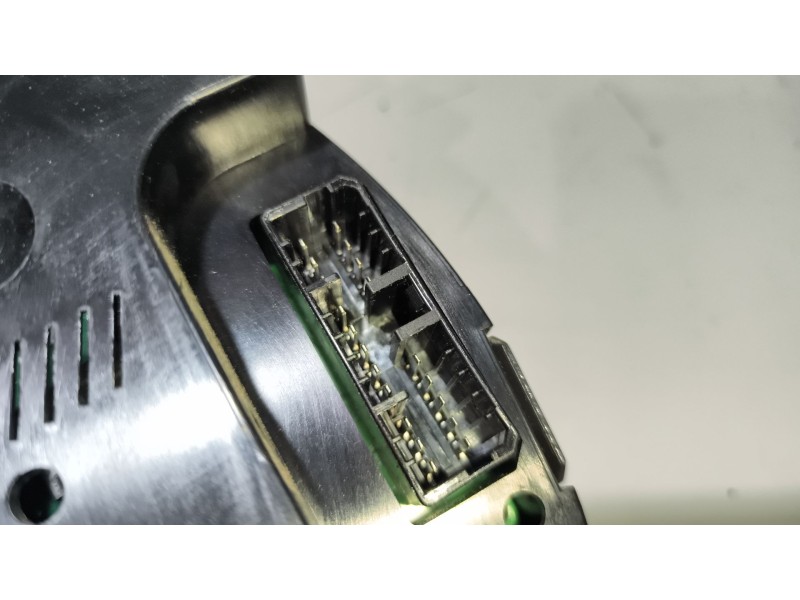 Recambio de cuadro instrumentos para iveco stralis (as) 12.9 diesel referencia OEM IAM 504276236  