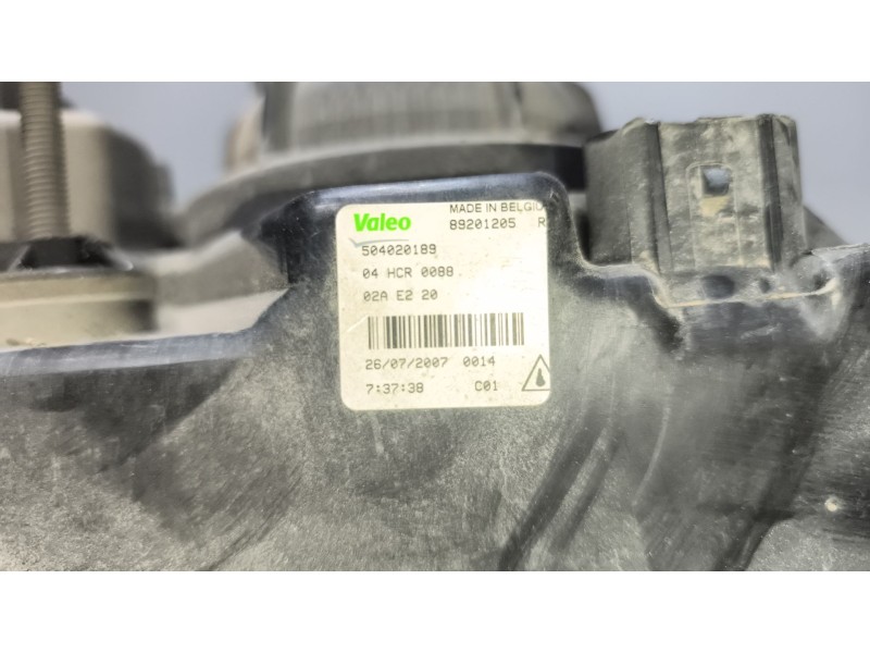 Recambio de faro derecho para iveco stralis (as) 12.9 diesel referencia OEM IAM 504020189  