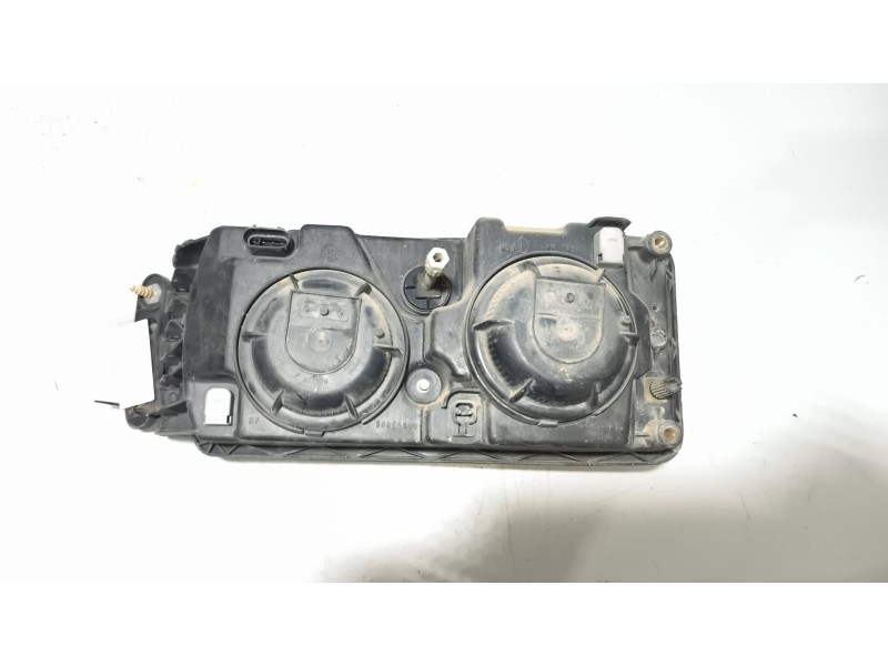 Recambio de faro derecho para iveco stralis (as) 12.9 diesel referencia OEM IAM 504020189  