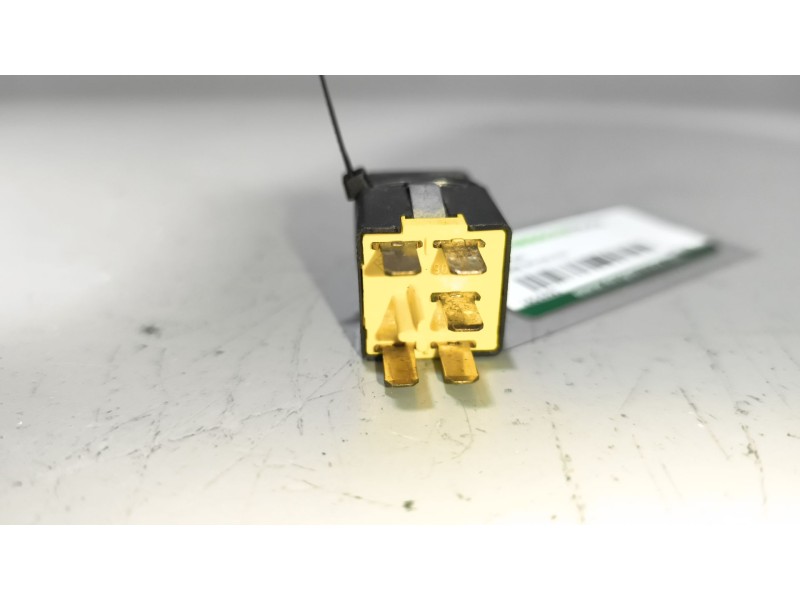 Recambio de interruptor para daf serie xf105.xxx 12.9 diesel referencia OEM IAM 1697144  