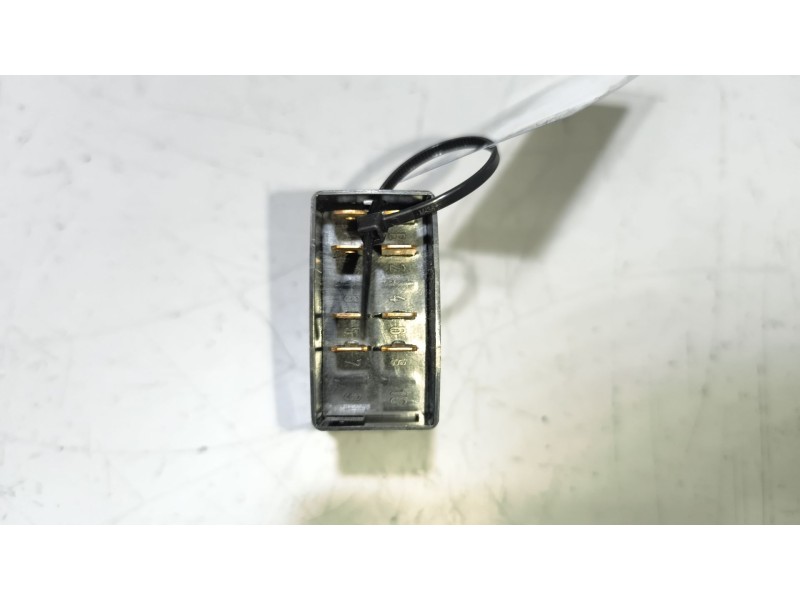 Recambio de interruptor para daf serie xf105.xxx 12.9 diesel referencia OEM IAM 1735028  