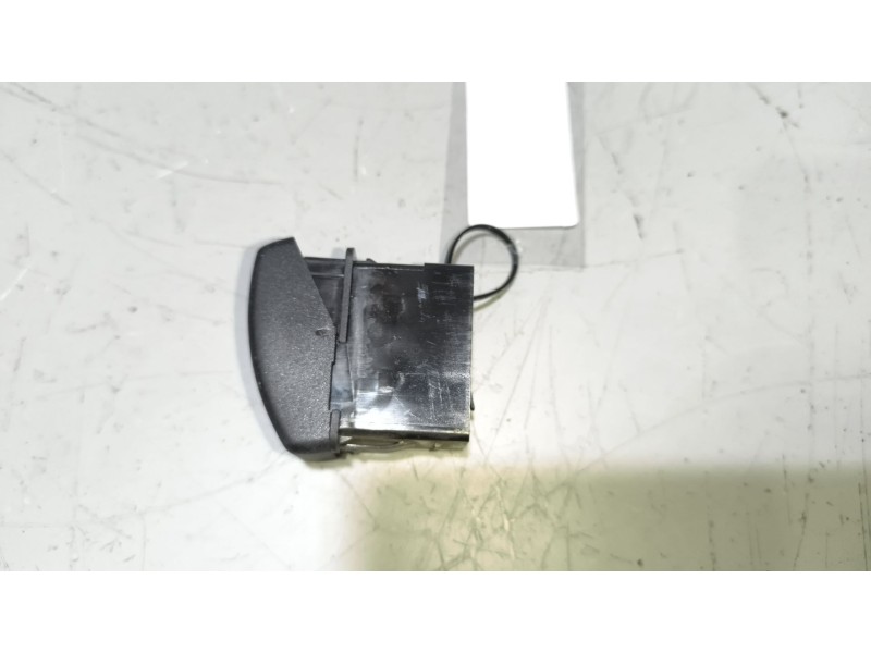 Recambio de interruptor para daf serie xf105.xxx 12.9 diesel referencia OEM IAM 1735028  