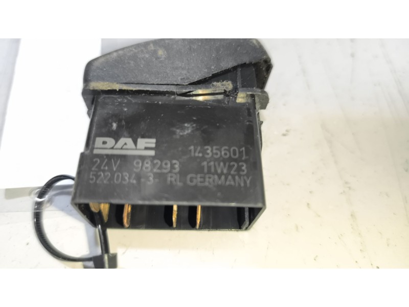 Recambio de interruptor para daf serie xf105.xxx 12.9 diesel referencia OEM IAM 1435601  