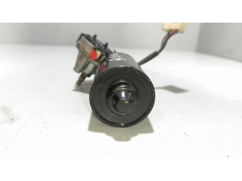 Recambio de motor limpia delantero para nissan trucks atleon tk160.95 referencia OEM IAM 0390242312  
